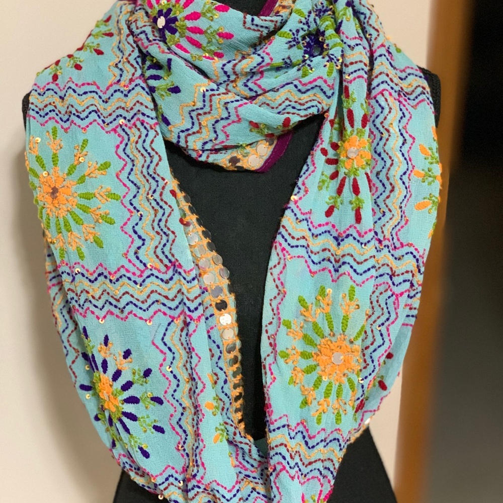 Boho Infiniti Scarf - Picture 3 of 6